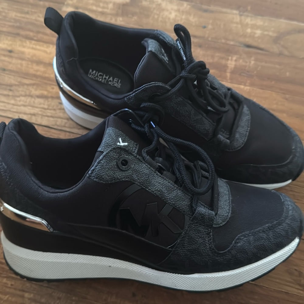 Cute Mk shoes